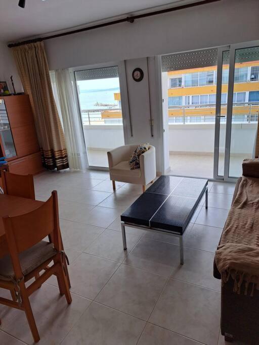 רוזס Holiday Center Apartamento Vistas Mar, Acceso Directo Playa Y Piscina מראה חיצוני תמונה