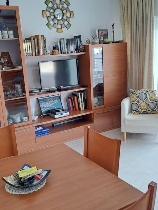 רוזס Holiday Center Apartamento Vistas Mar, Acceso Directo Playa Y Piscina מראה חיצוני תמונה